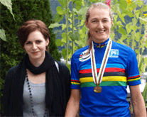 Doris Posch im Interview mit Fabienne Glattes, der Leiterin der proV Werbeabteilung